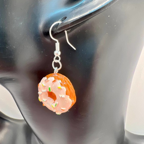 Sprinkle Donut Earrings - Croissant Earrings - Food Earrings - Baker Earrings - Picture 9 of 9